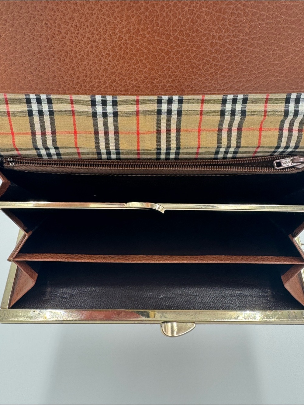Burberrys Vintage Kisslock Brown Embossed Leather Logo Panel Nova Check Interior - Picture 5 of 12